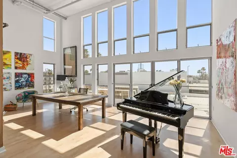 4215 Glencoe Ave #410, Marina Del Rey, CA 90292