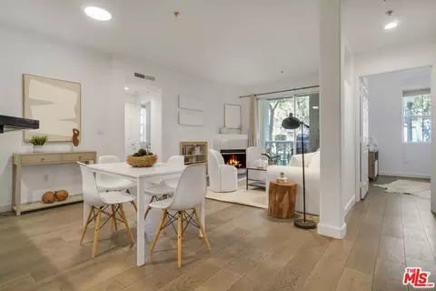 12963 Runway Rd #121, Playa Vista, CA 90094
