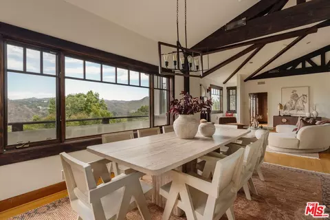 1273 Fernwood Pacific Dr, Topanga, CA 90290