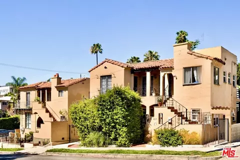 4253 Franklin Ave, Los Angeles, CA 90027