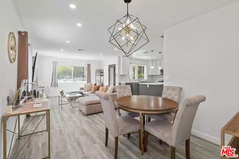 19007 Vanowen St, Reseda, CA 91335