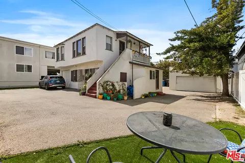 2302 32nd St, Santa Monica, CA 90405