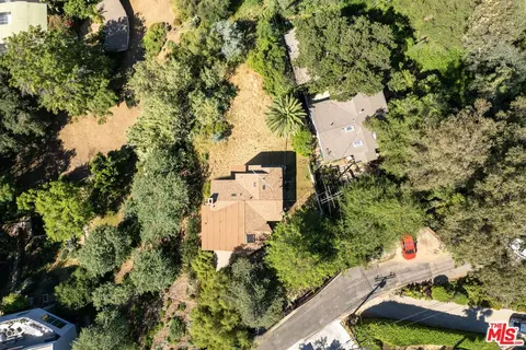 1523 Highgate Ave, Los Angeles, CA 90042