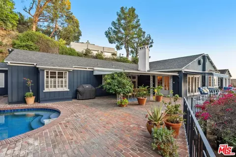 2109 Castilian Dr, Los Angeles, CA 90068