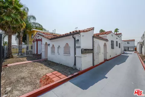 522 W 82nd St, Los Angeles, CA 90044