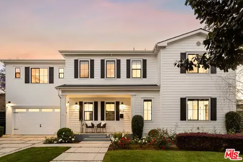 8109 Mcconnell Ave, Los Angeles, CA 90045