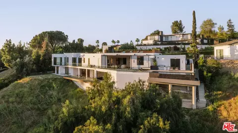 15834 High Knoll Rd, Encino, CA 91436