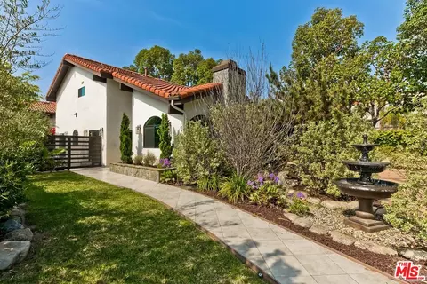 10701 Hepburn Cir, Culver City, CA 90232