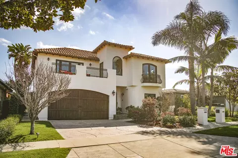 7222 Kentwood Ave, Los Angeles, CA 90045