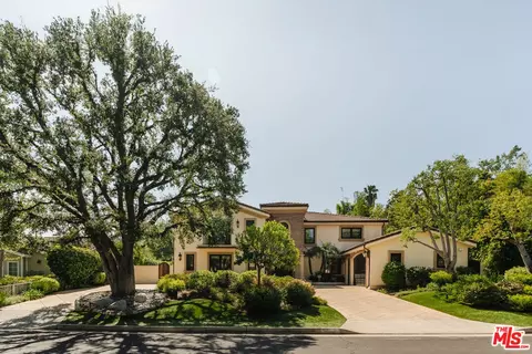 17236 Weddington St, Encino, CA 91316