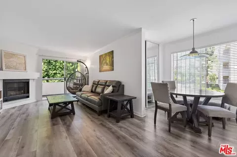 5565 Canoga Ave #119, Woodland Hills, CA 91367