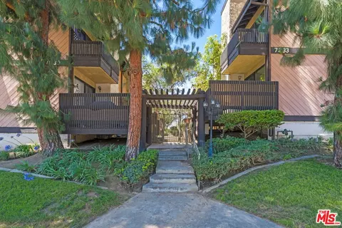 7233 Comstock Ave #A, Whittier, CA 90602 photo 2