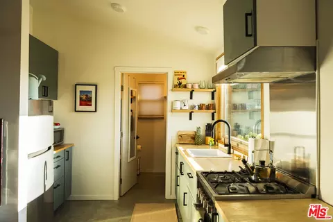 1304 Mile Square Rd, Joshua Tree, CA 92252 photo 7