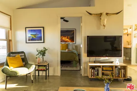 1304 Mile Square Rd, Joshua Tree, CA 92252 photo 5