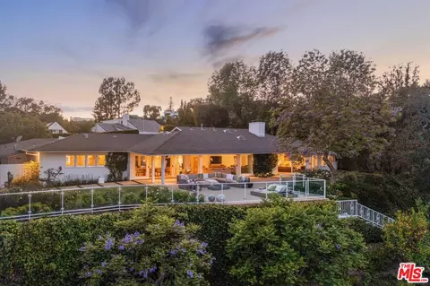 224 Glenroy Pl, Los Angeles, CA 90049
