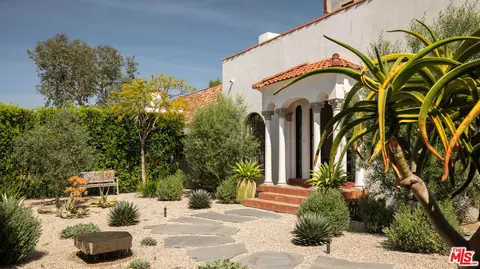 330 N Arden Blvd, Los Angeles, CA 90004