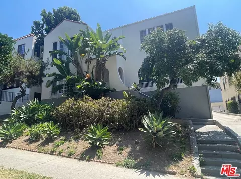 140 N Kenmore Ave, Los Angeles, CA 90004