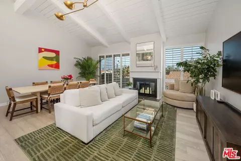 28378 Rey De Copas Ln, Malibu, CA 90265