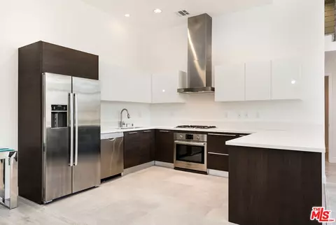 118 S Kenwood St #506, Glendale, CA 91205