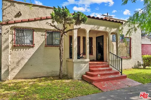 5415 Westhaven St, Los Angeles, CA 90016