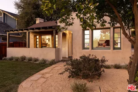 585 Mountain View St, Altadena, CA 91001