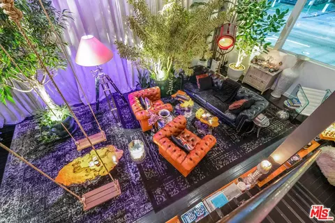 2513 Lincoln Blvd, Venice, CA 90291