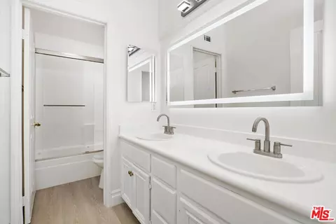 Bath - 17 Mount Vernon, Irvine, CA 92620 photo 3 of 3