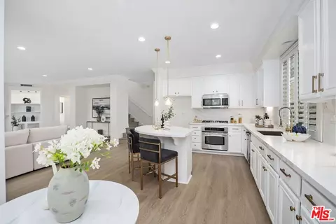 Kitchen - 17 Mount Vernon, Irvine, CA 92620 photo 4 of 4