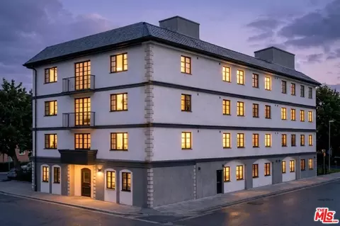 1627 Oak St, Los Angeles, CA 90015