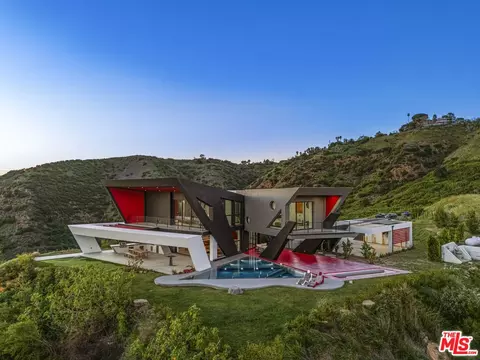 2514 Cayman Rd, Malibu, CA 90265