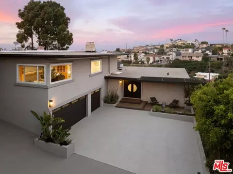 411 Rees St, Playa Del Rey, CA 90293