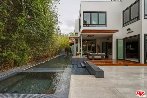 624 23rd St, Santa Monica, CA 90402