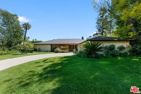 23458 Canzonet St, Woodland Hills, CA 91367