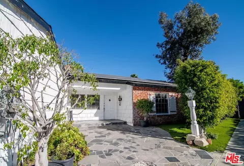 10803 Alta View Dr, Studio City, CA 91604
