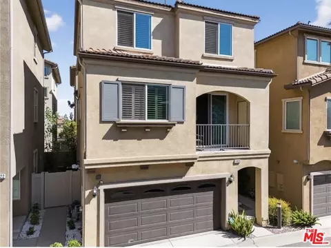 11926 Olive Glen Ln, Los Angeles, CA 90047