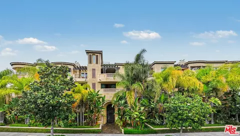 12021 Guerin St #102, Studio City, CA 91604