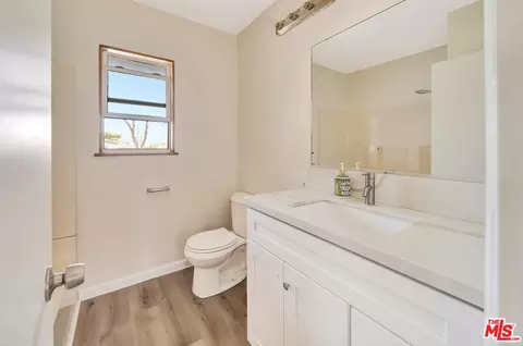 Bath - 38453 3rd St, Palmdale, CA 93550 photo 1 of 4