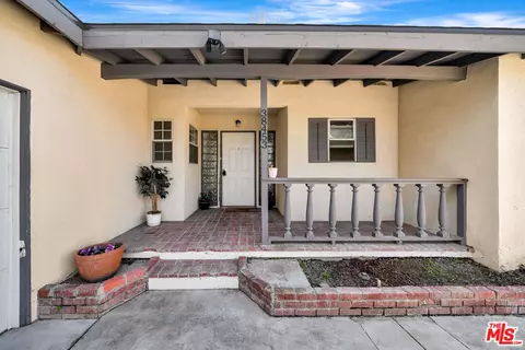 Exterior - 38453 3rd St, Palmdale, CA 93550 photo 3 of 8