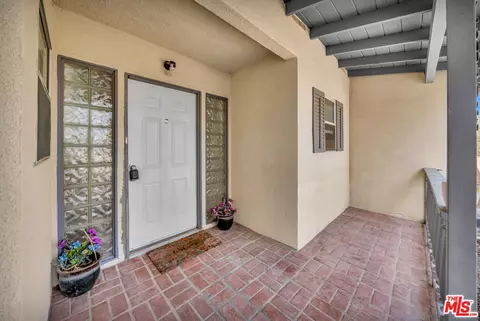 Exterior - 38453 3rd St, Palmdale, CA 93550 photo 4 of 8