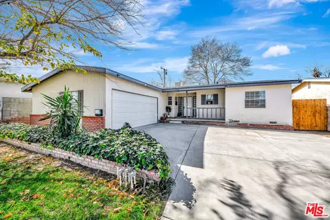38453 3rd St, Palmdale, CA 93550