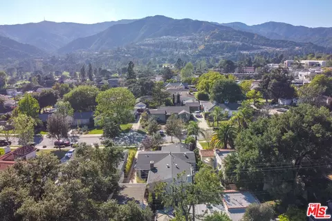 View/Area - 3258 Castera Ave, Glendale, CA 91208 photo 2 of 2