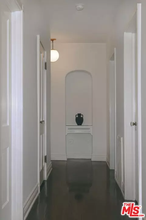 Entry Way - 3258 Castera Ave, Glendale, CA 91208 photo 1 of 1