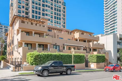 10523 Ashton Ave #301, Los Angeles, CA 90024