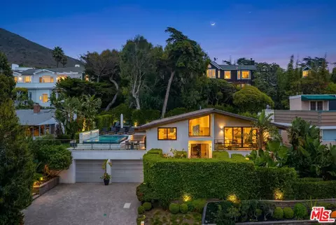 31851 Sea Level Dr, Malibu, CA 90265
