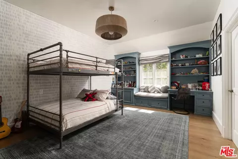 Bedroom - 1567 E Valley Rd, Montecito, CA 93108 photo 4 of 5