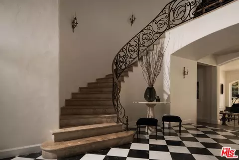 Entry Way - 1567 E Valley Rd, Montecito, CA 93108 photo 2 of 2