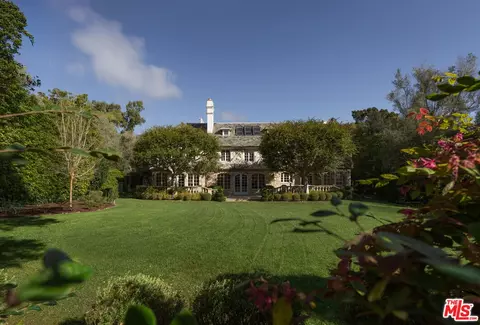 Exterior - 1567 E Valley Rd, Montecito, CA 93108 photo 4 of 7