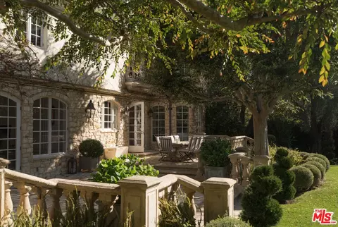Exterior - 1567 E Valley Rd, Montecito, CA 93108 photo 3 of 7