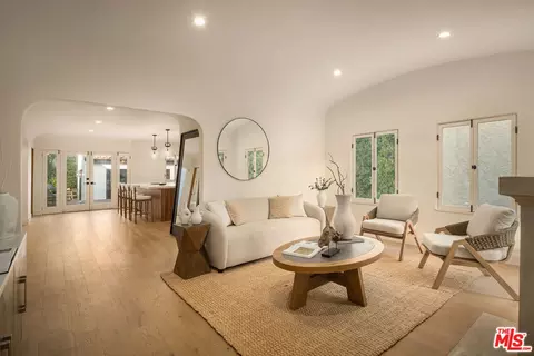 8817 Ashcroft Ave, West Hollywood, CA 90048