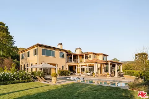 26769 Mulholland Hwy, Calabasas, CA 91302